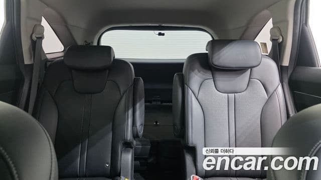 Kia Sorento 2020 — ფოტო 16/33