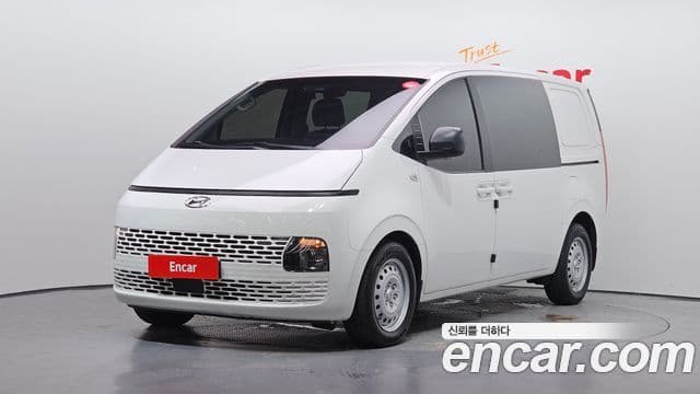 Hyundai Staria 2023 — Фото 1/20