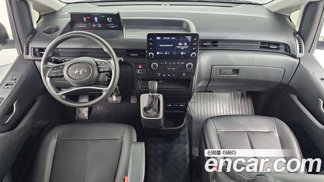 Hyundai Staria 2023 — Фото 7/20
