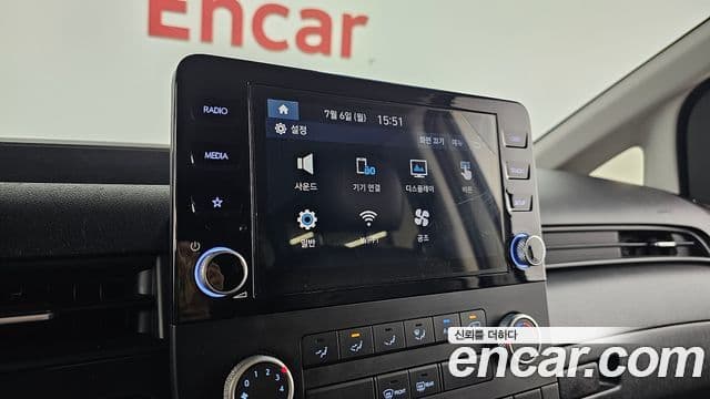 Hyundai Staria 2023 — Фото 16/20
