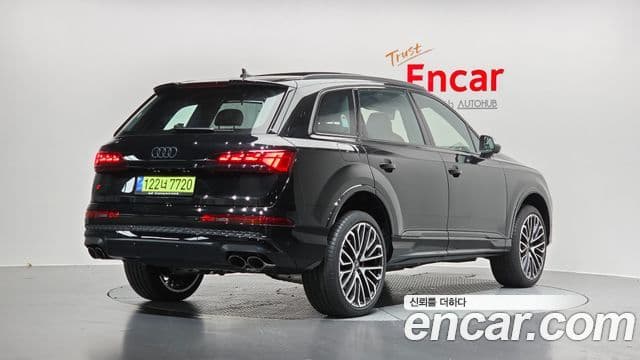Audi SQ7 2026 — Şəkil 13/33