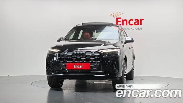 Audi SQ7 2026 — Şəkil 31/33