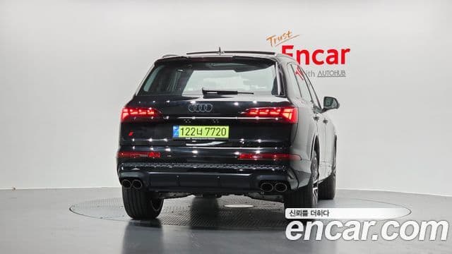 Audi SQ7 2026 — Şəkil 23/33