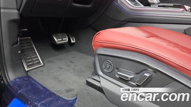 Audi SQ7 2026 — Şəkil 33/33