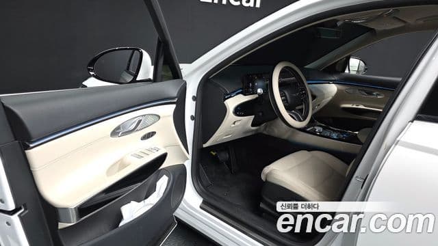 Genesis GV70 2025 — ფოტო 10/20