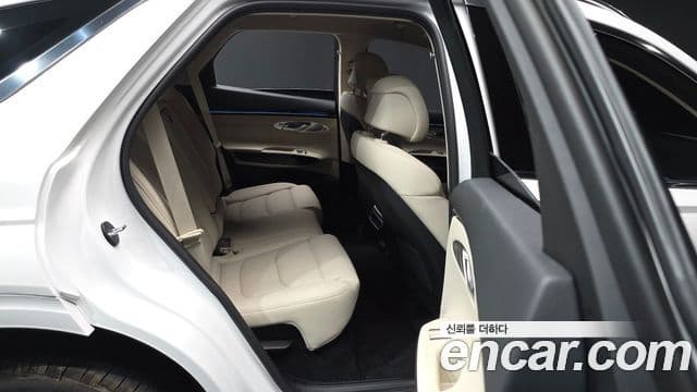 Genesis GV70 2025 — ფოტო 12/20