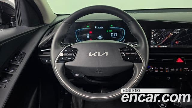 Kia Niro 2024 — фото 12 из 20