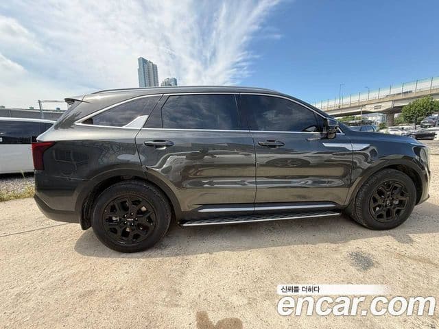 Kia Sorento 2023 — Şəkil 5/13
