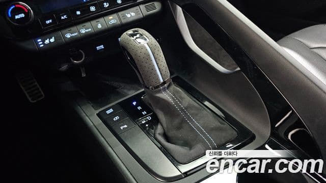 Hyundai The New Avante Hybrid 2022 — Photo 14/20