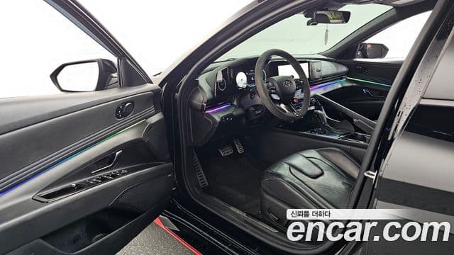 Hyundai The New Avante Hybrid 2022 — Photo 10/20