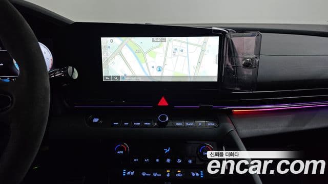 Hyundai The New Avante Hybrid 2022 — Photo 2/20