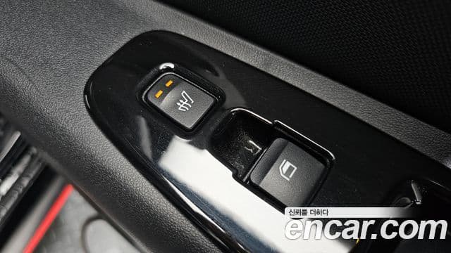 Hyundai The New Avante Hybrid 2022 — Photo 7/20