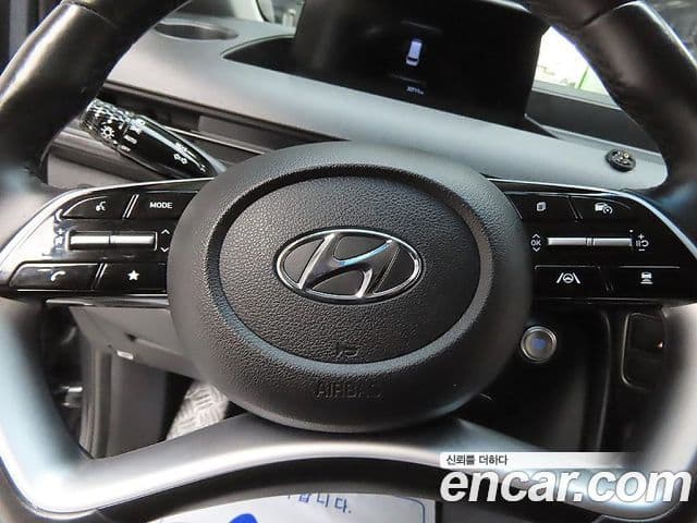 Hyundai Staria 2023 — фото 14 из 20