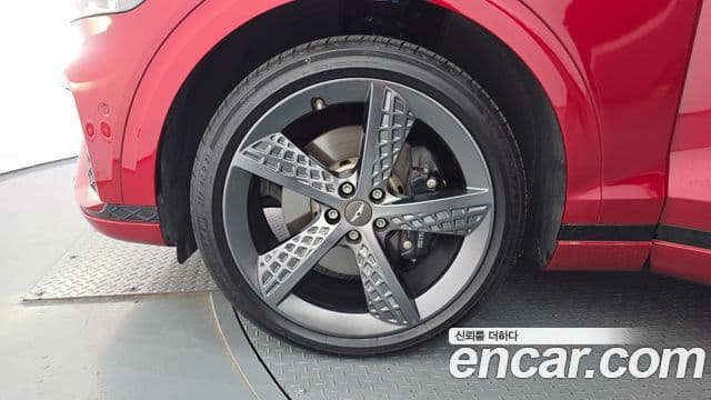 Genesis GV70 2021 — ფოტო 5/20