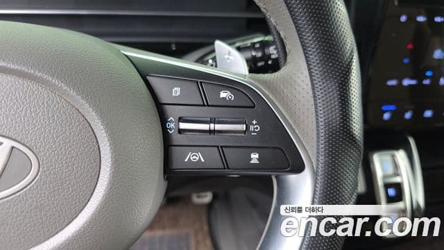 Hyundai Staria 2025 — Photo 18/34