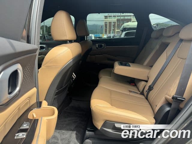 Kia Sorento 2024 — ფოტო 14/20