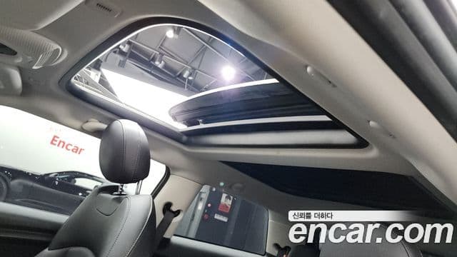 Mini Cooper 2021 — Фото 17/20