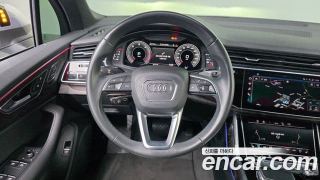 Audi Q7 2021 — Фото 13/20