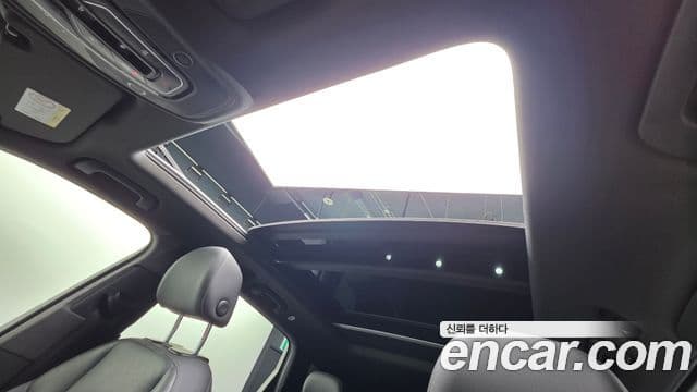 Audi Q7 2021 — Photo 33/34