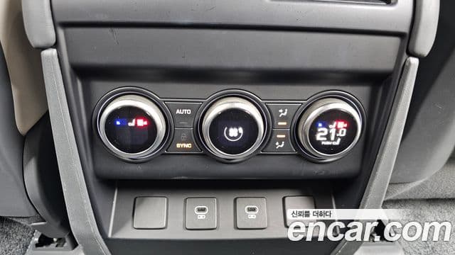 Land Rover Defender 2022 — ფოტო 12/20
