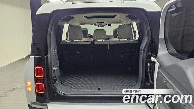 Land Rover Defender 2022 — ფოტო 20/20