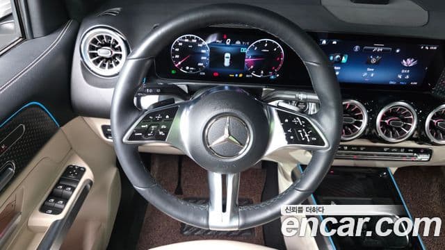 Mercedes-Benz GLB-Class 2024 — Şəkil 14/20