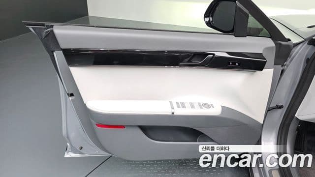 Hyundai Grandeur Hybrid 2023 — Şəkil 16/35