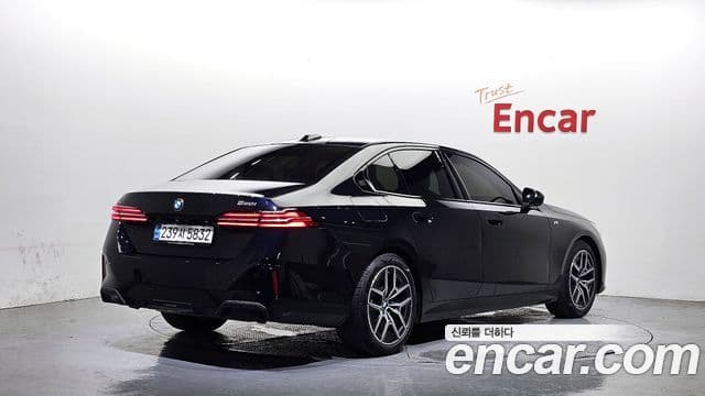 BMW 5 Series 2024 — Şəkil 2/20