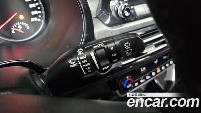 Kia Seltos 2019 — Şəkil 22/30