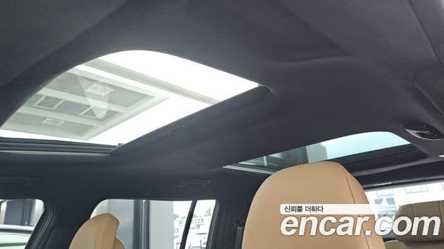 Hyundai Santa Fe 2023 — ფოტო 18/20