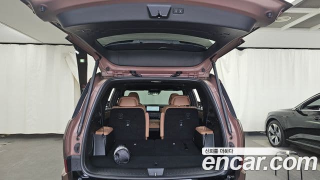 Hyundai Santa Fe 2023 — фото 20 из 20