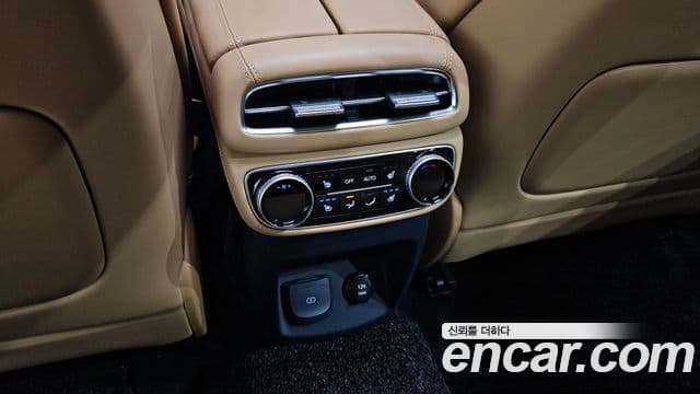 Genesis GV80 2022 — ფოტო 11/34