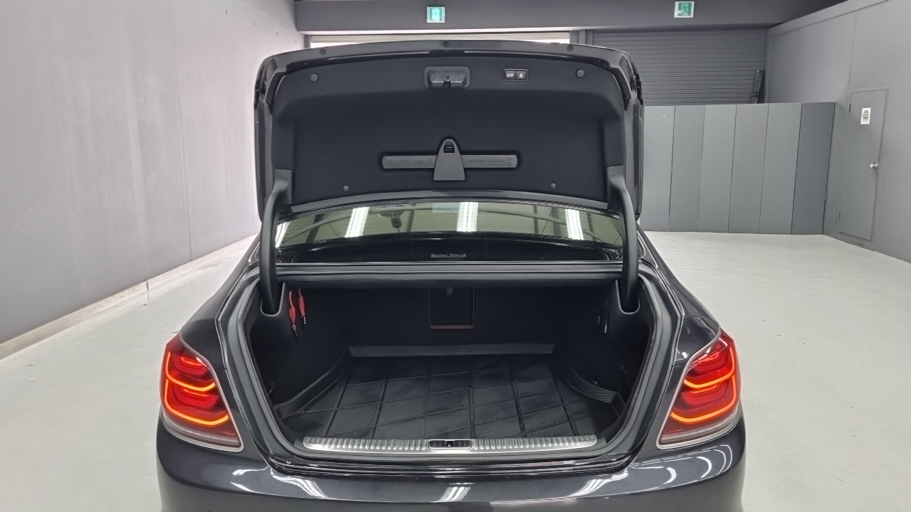 Kia The K9 2018 — Şəkil 16/18