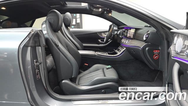 Mercedes-Benz E-Class 2021 — ფოტო 28/36