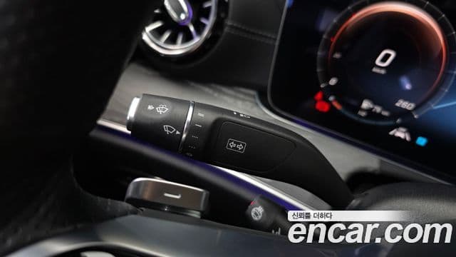 Mercedes-Benz E-Class 2021 — ფოტო 36/36