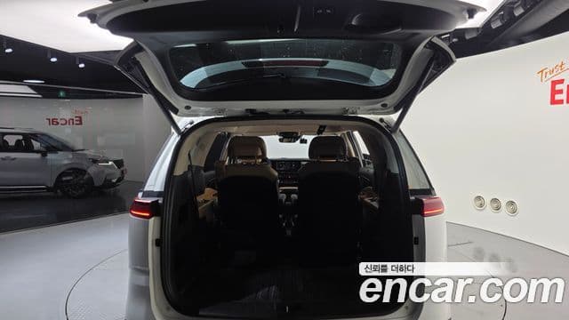 Kia Carnival 2020 — фото 20 из 20