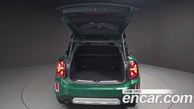 Mini Cooper Countryman 2023 — Фото 18/20