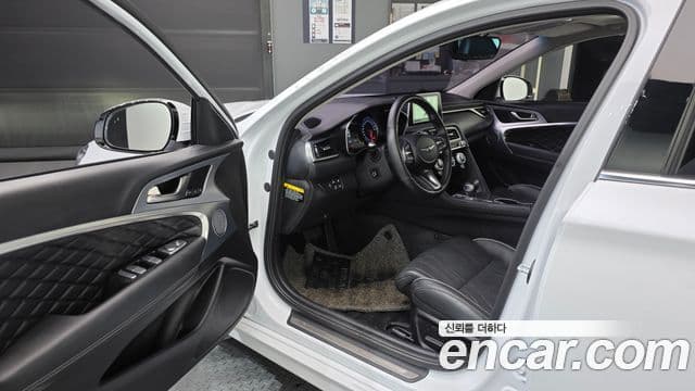 Genesis G70 2018 — ფოტო 10/20