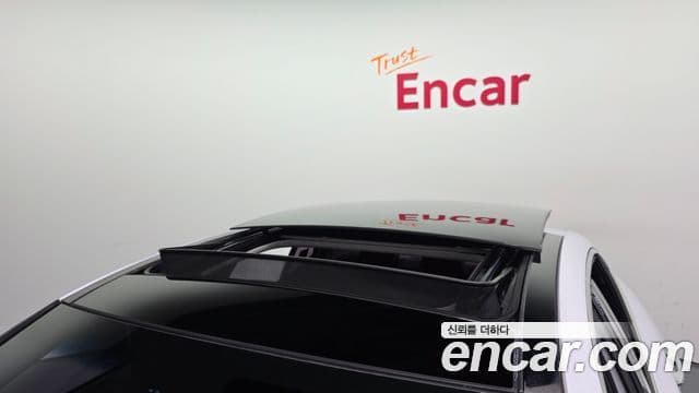 Genesis G70 2018 — ფოტო 20/20