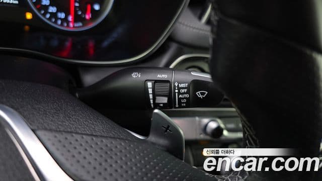 Genesis G70 2018 — Photo 17/34