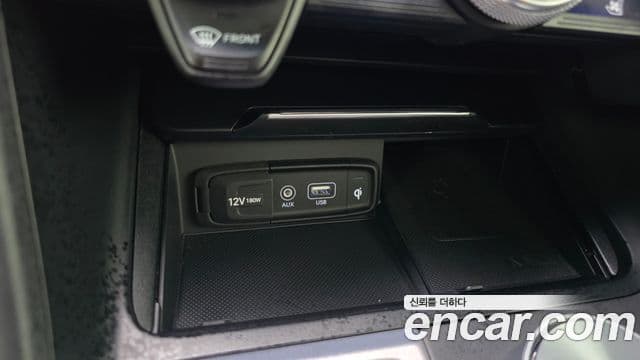 Genesis G70 2018 — Photo 13/34