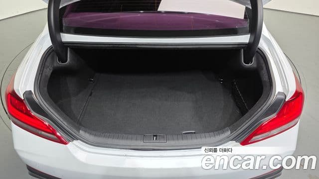 Genesis G70 2018 — Photo 27/34