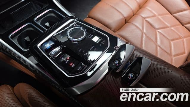BMW i7 2024 — ფოტო 9/32