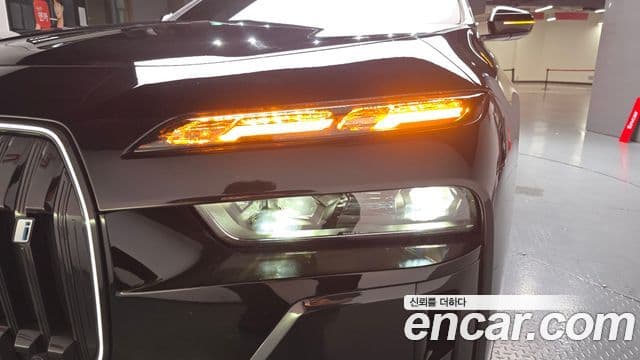 BMW i7 2024 — ფოტო 10/32