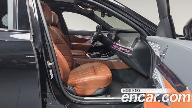 BMW i7 2024 — ფოტო 21/32