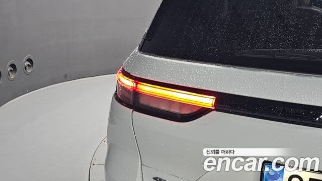 Jeep Grand Cherokee 2023 — Photo 19/36