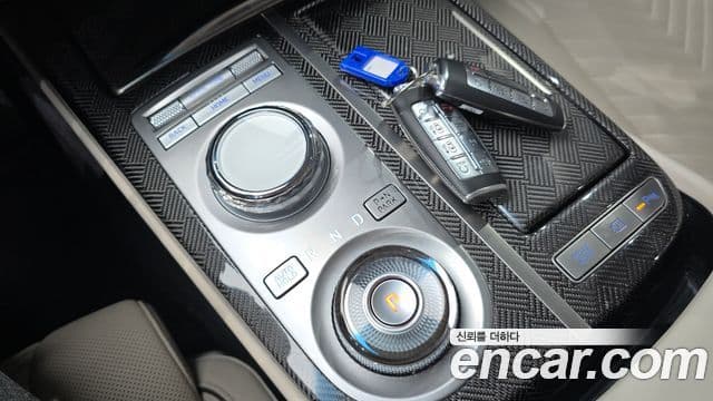 Genesis Electrified G80 2023 — Şəkil 9/20