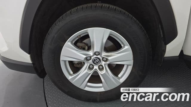 Toyota RAV4 2019 — Şəkil 5/20