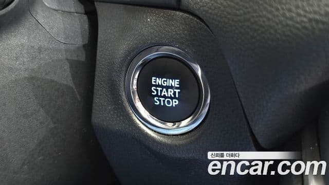 Toyota RAV4 2019 — Şəkil 13/20