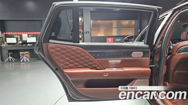 Genesis G90 2022 — Photo 13/36
